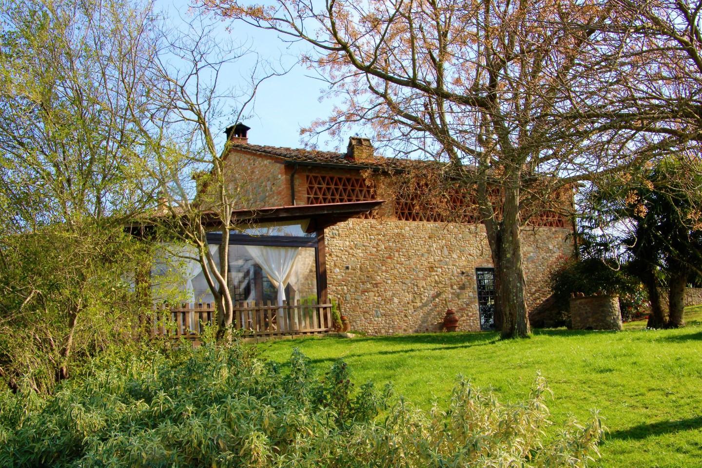 Rustico con giardino, Poggibonsi staggia