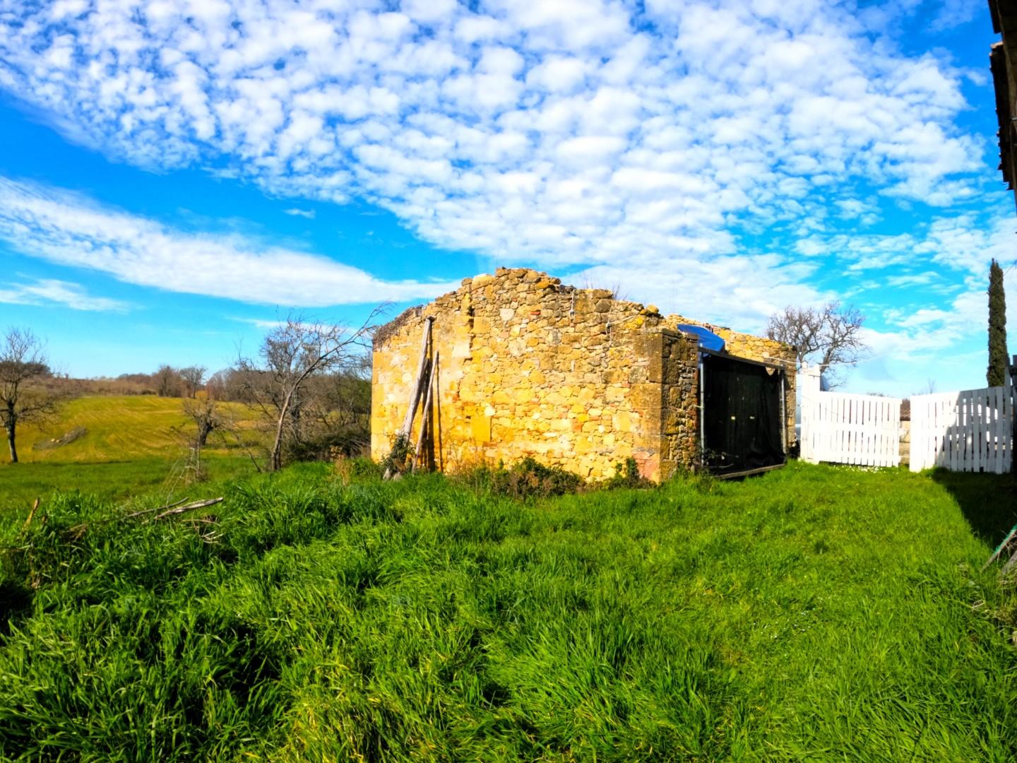 Rustico con giardino a Colle di Val d'Elsa