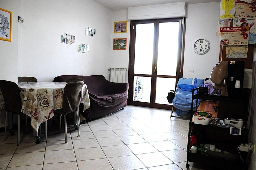 Trilocale con terrazzo a Colle di Val d'Elsa