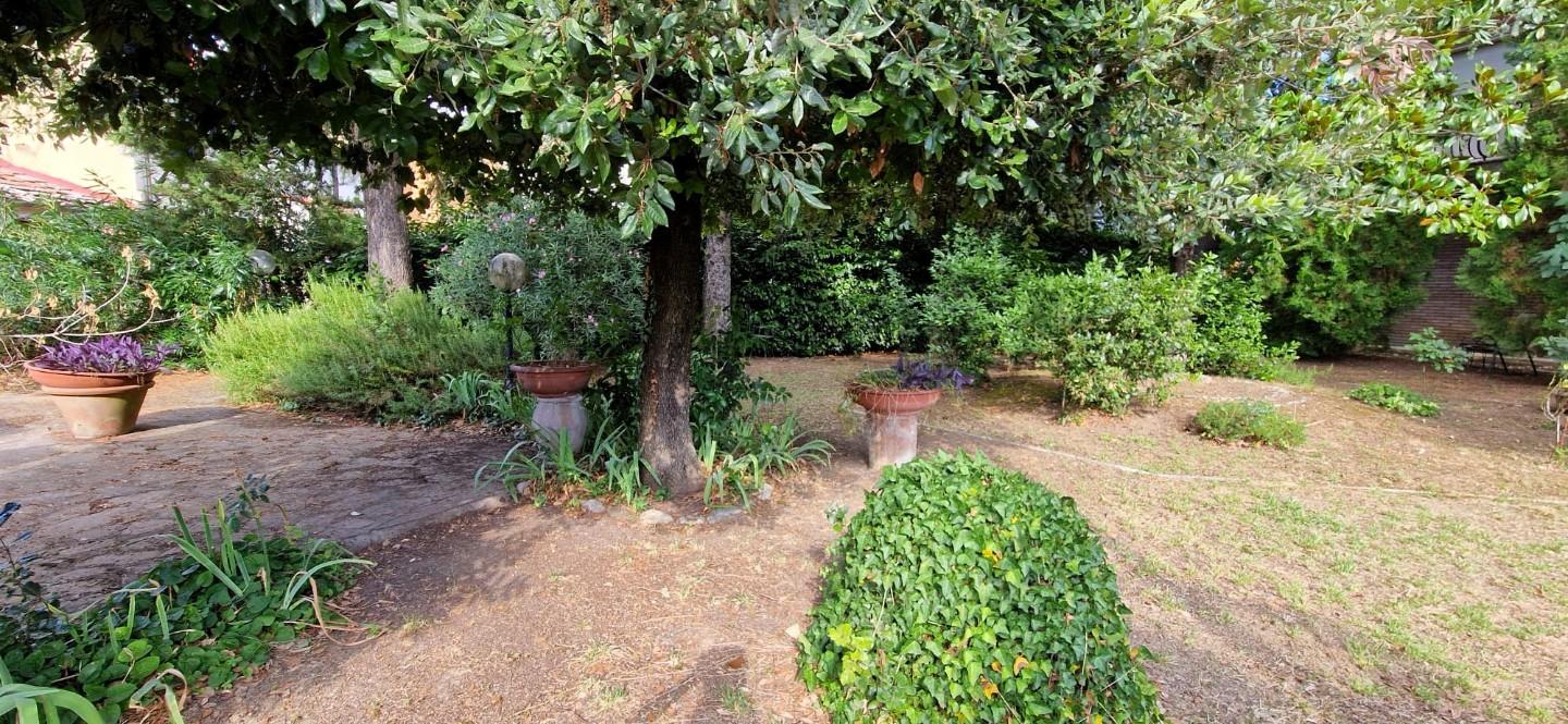 Villa con giardino a Poggibonsi