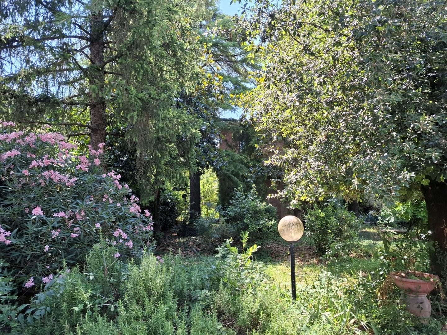 Villa con giardino a Poggibonsi