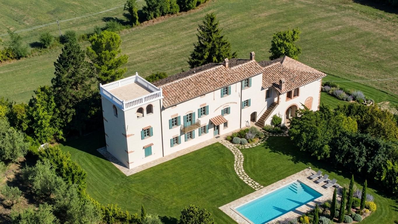 Rustico con giardino a Colle di Val d'Elsa
