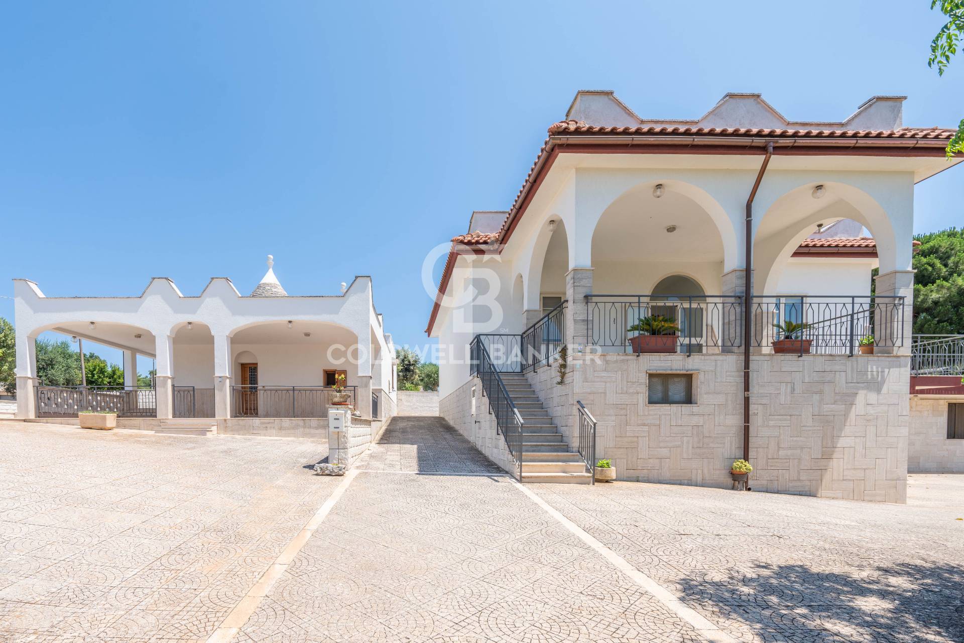 Villa con terrazzo a Cisternino