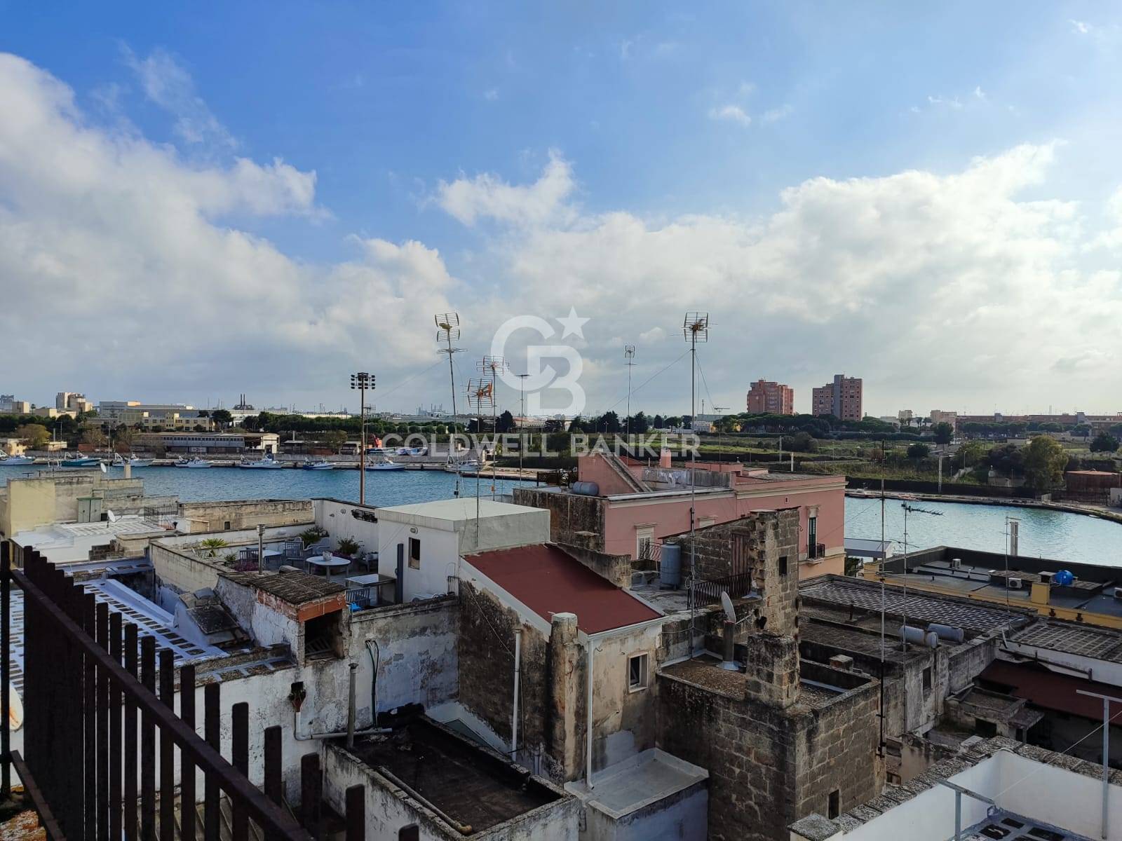 Casa indipendente in vendita a Brindisi, Centro