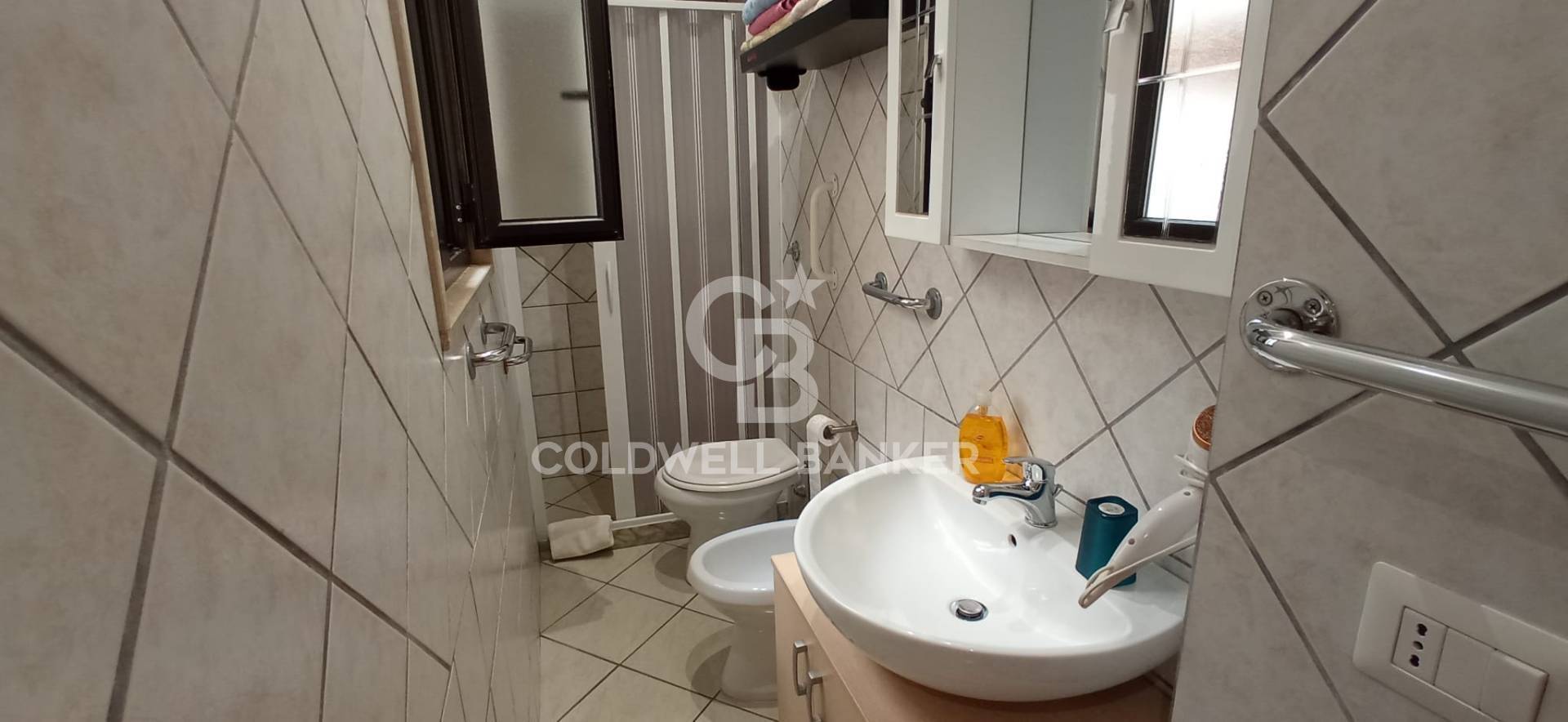 2 locali in vendita a Brindisi, Centro