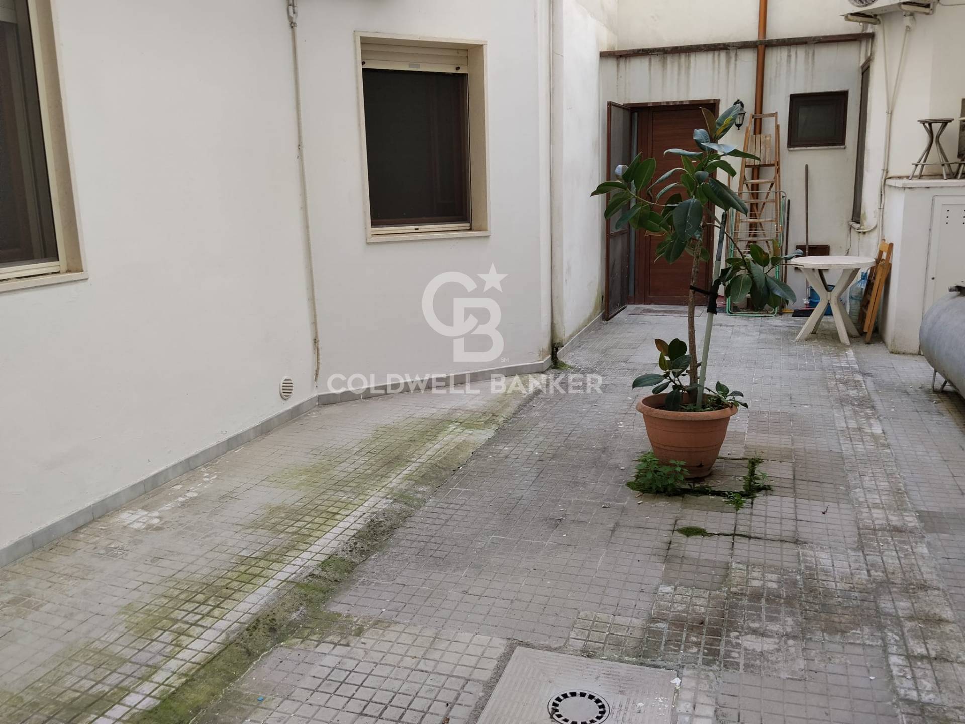 2 locali in vendita a Brindisi, Cappuccini