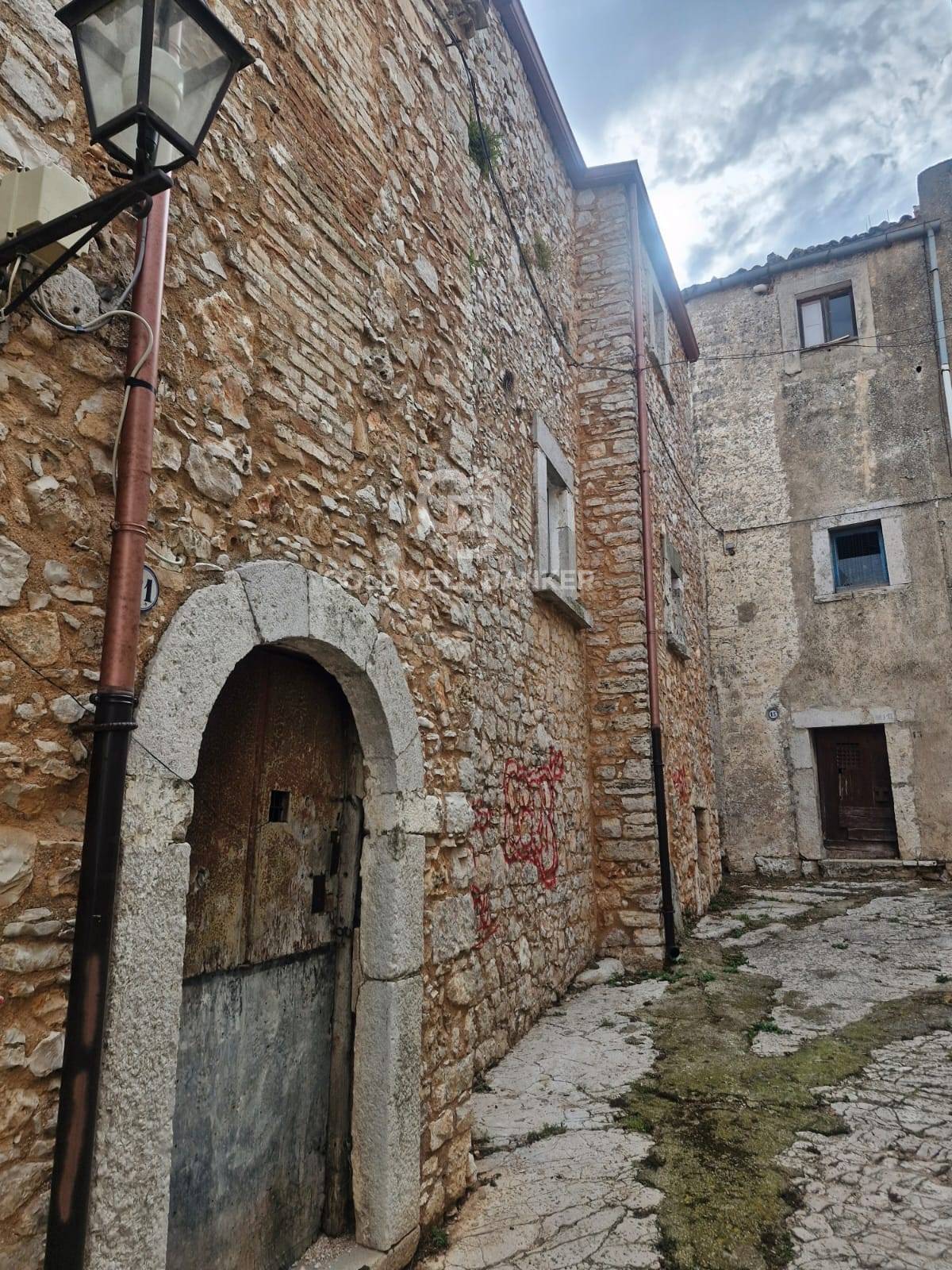 Casa indipendente in vendita a Rignano Garganico