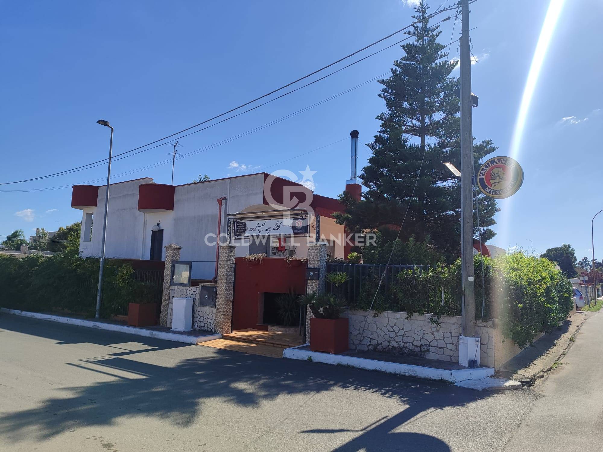 Locale commerciale in vendita a Erchie