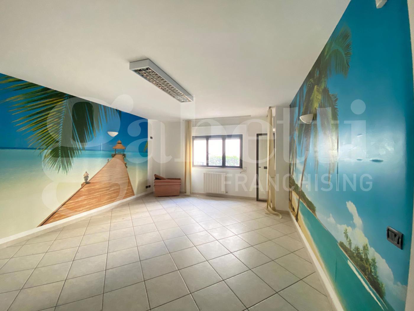 Quadrilocale con giardino a Andria