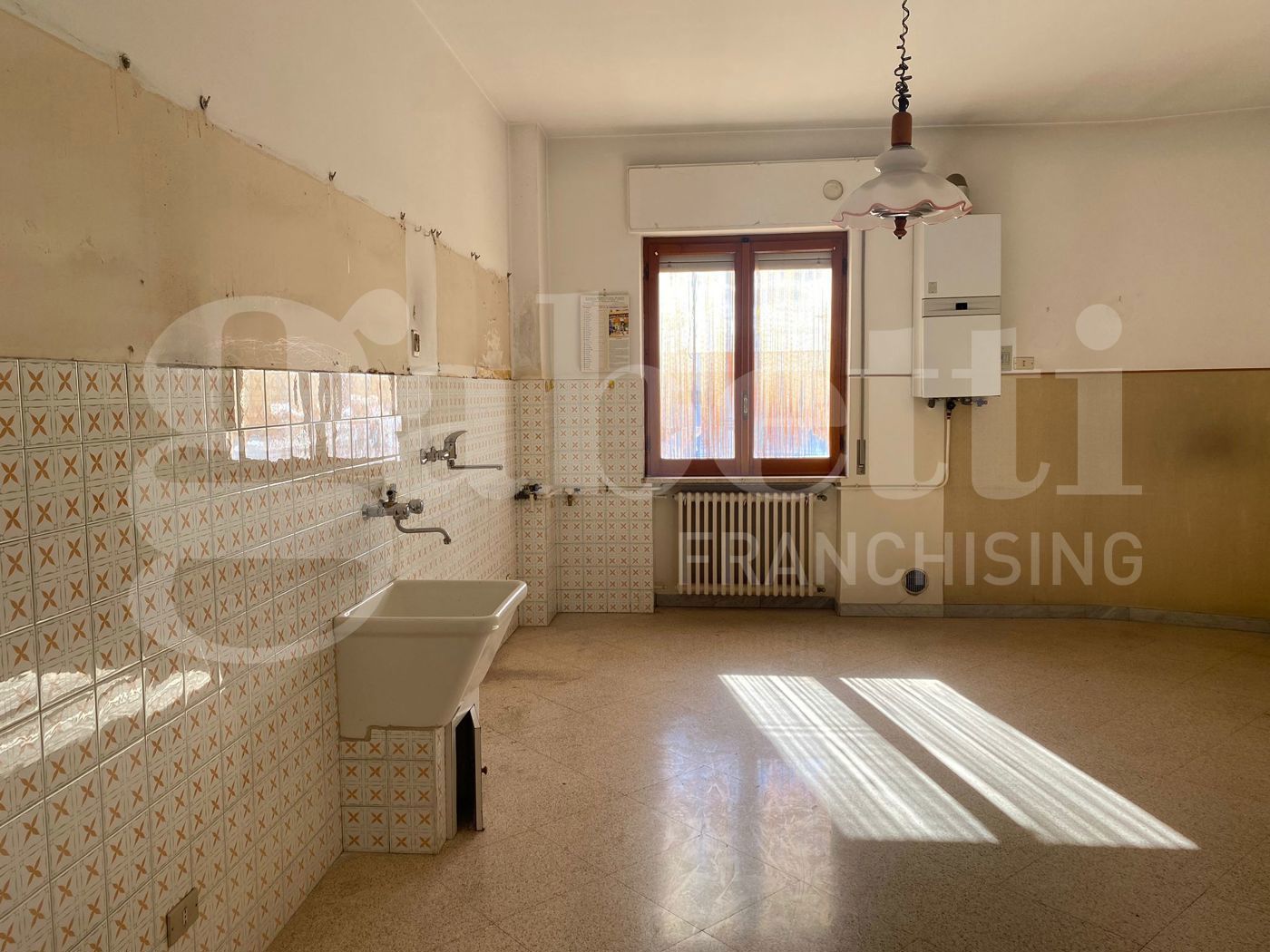 Quadrilocale da ristrutturare a Andria