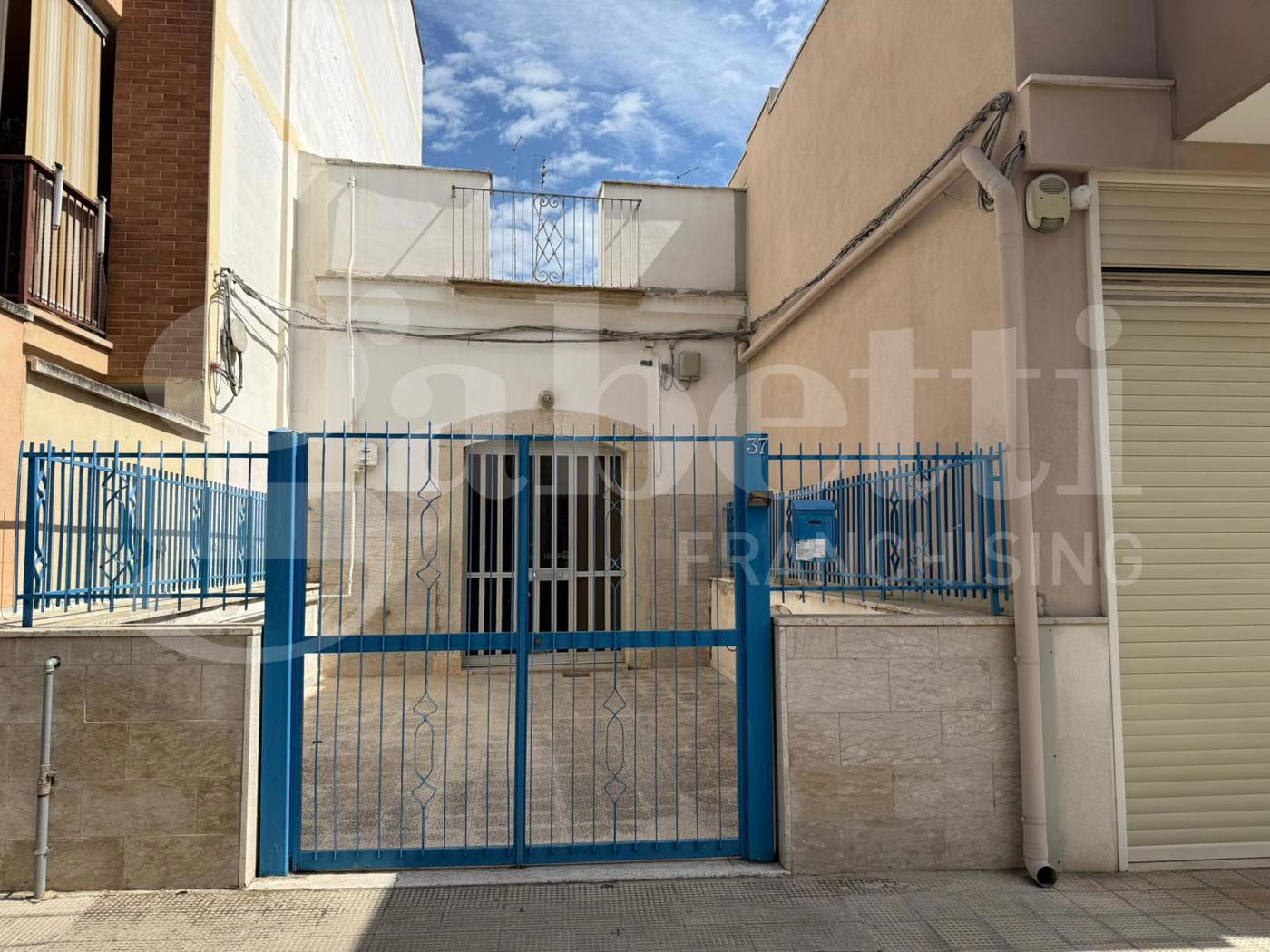Casa indipendente da ristrutturare a Andria