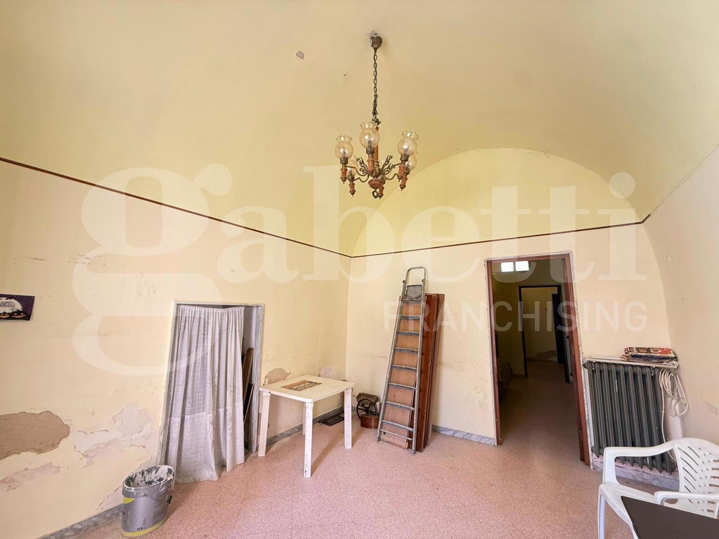 Casa indipendente da ristrutturare a Andria