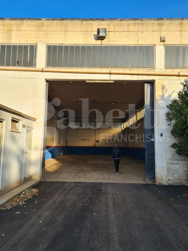 Capannone in affitto a Andria