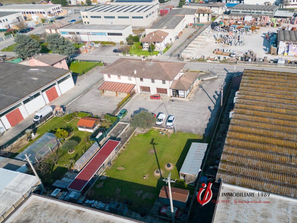 Laboratorio in vendita a Isola della Scala