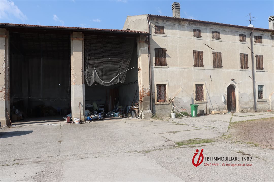 Rustico in vendita a Erb�