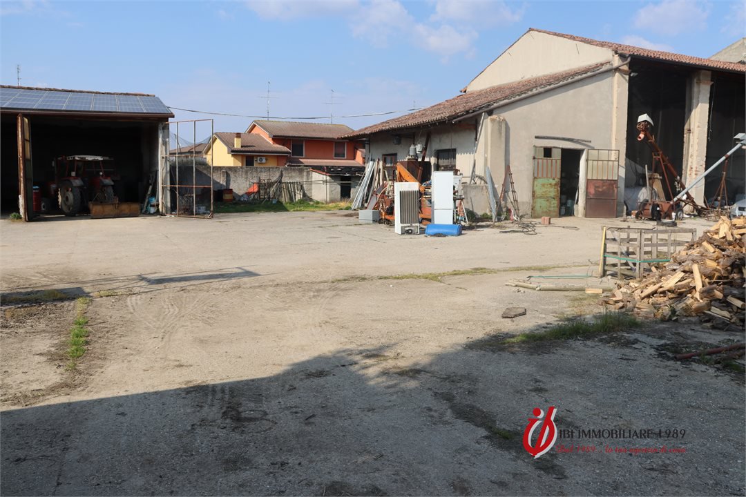 Rustico in vendita a Erb�