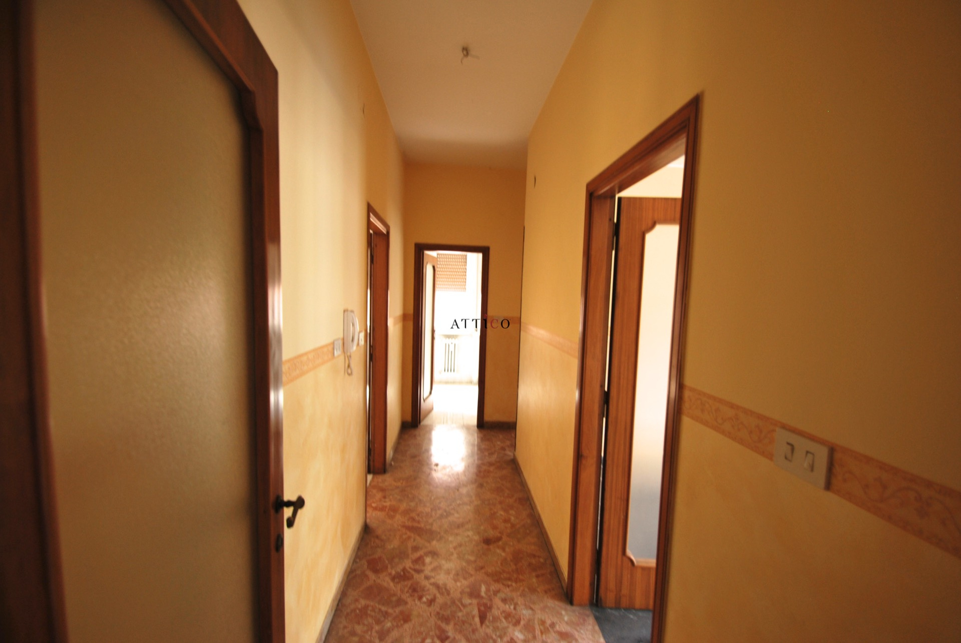 5 VANI in vendita a Avellino, Centro