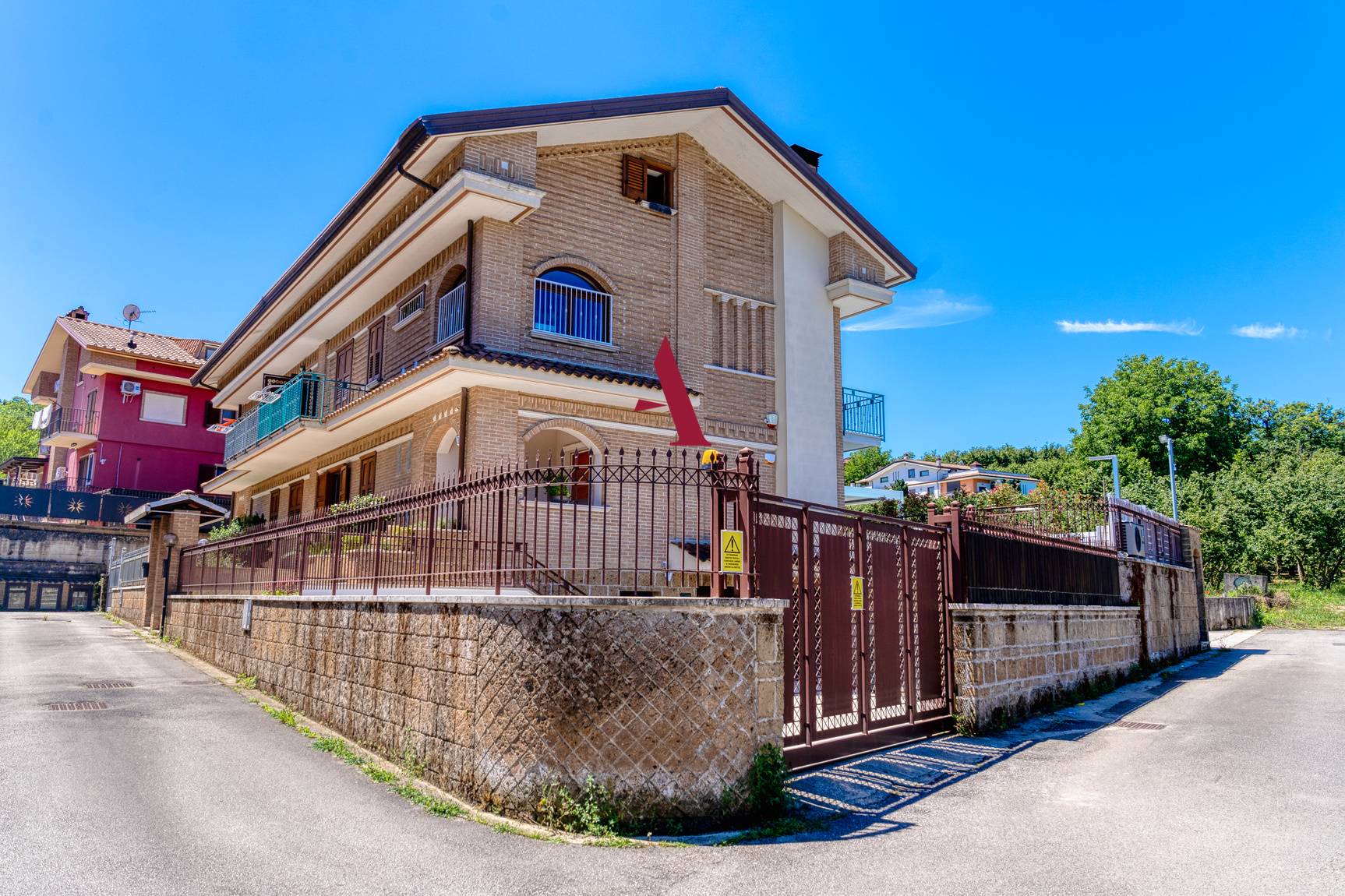 VILLA BIFAMILIARE in vendita a Avellino