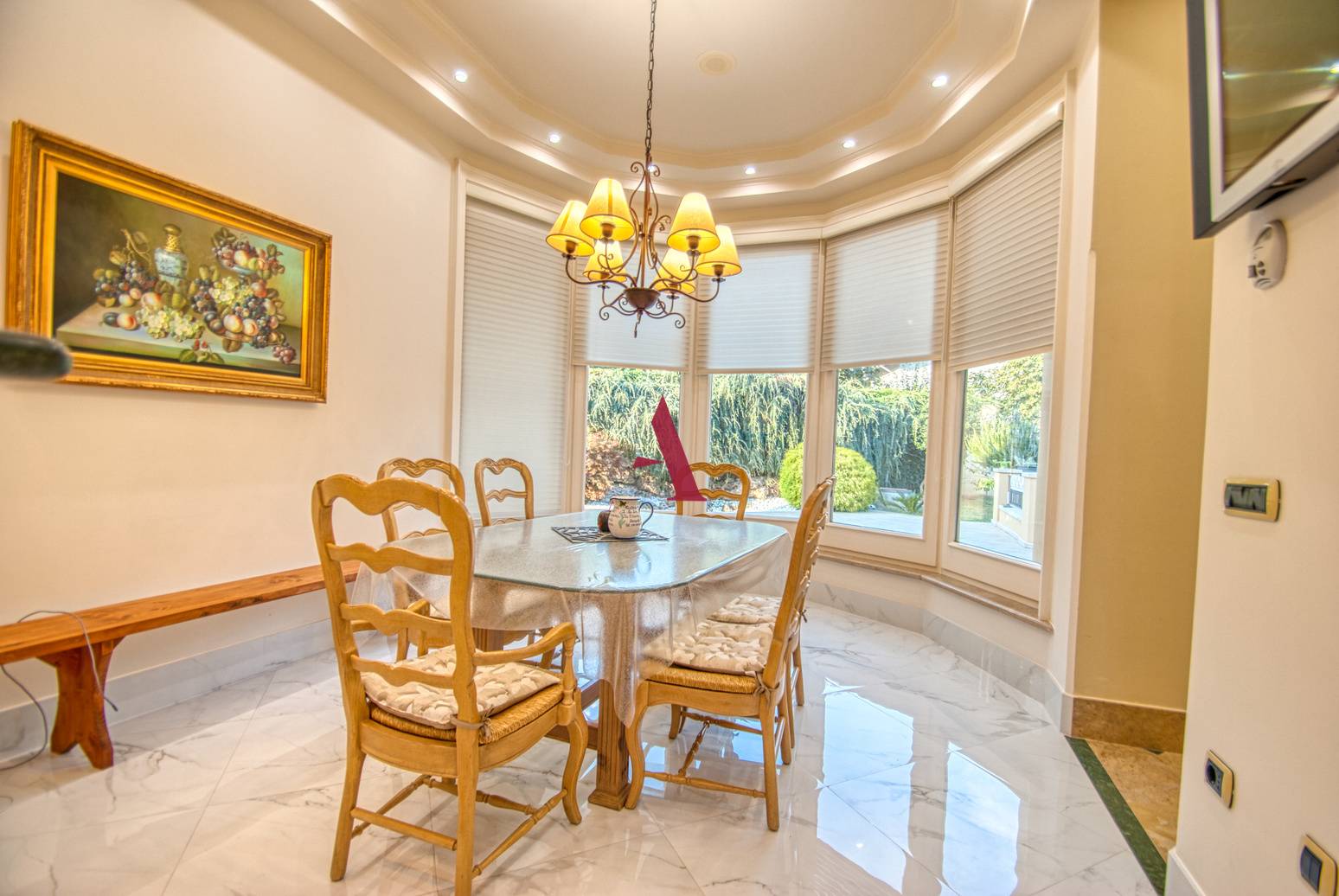 VILLA SINGOLA in vendita a Forino