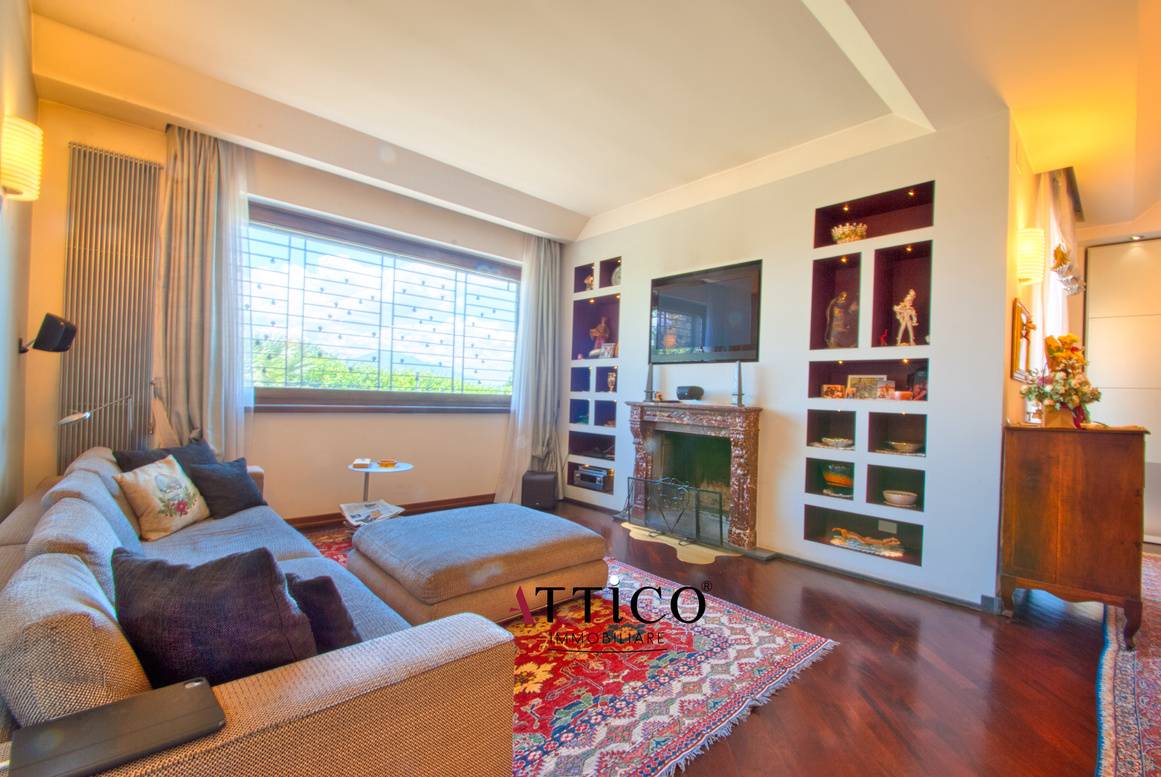 VILLA SINGOLA in vendita a Avellino