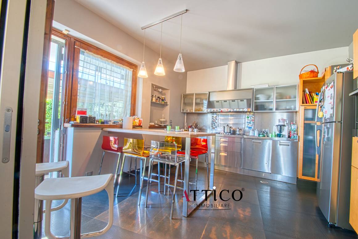 VILLA SINGOLA in vendita a Avellino