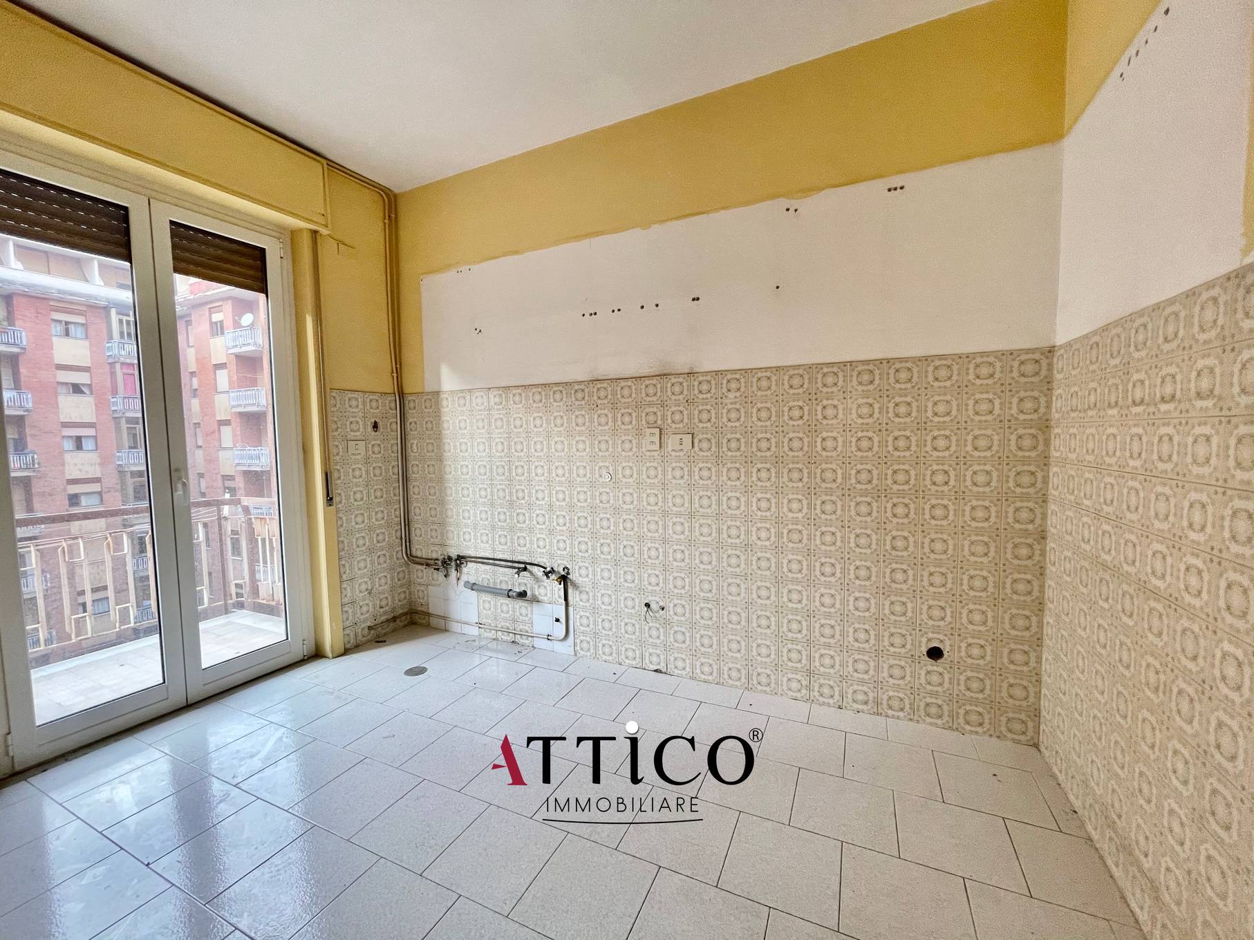 4 VANI in vendita a Avellino