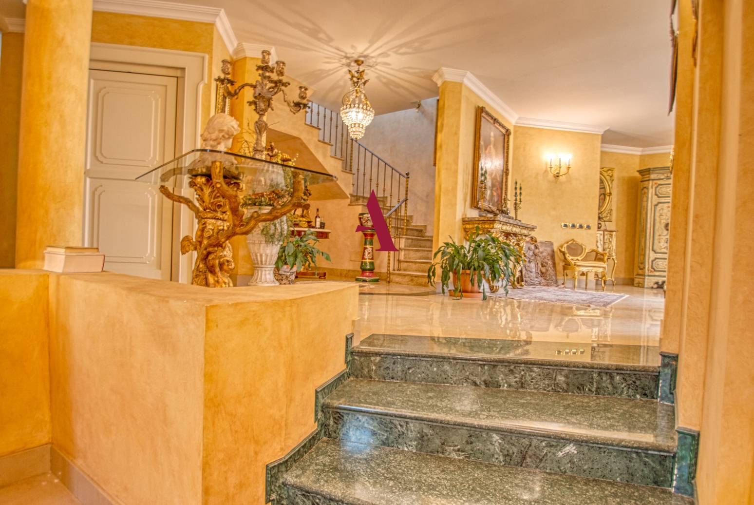 VILLA SINGOLA in vendita a Avellino