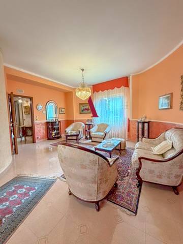 VILLA BIFAMILIARE in vendita a Avellino