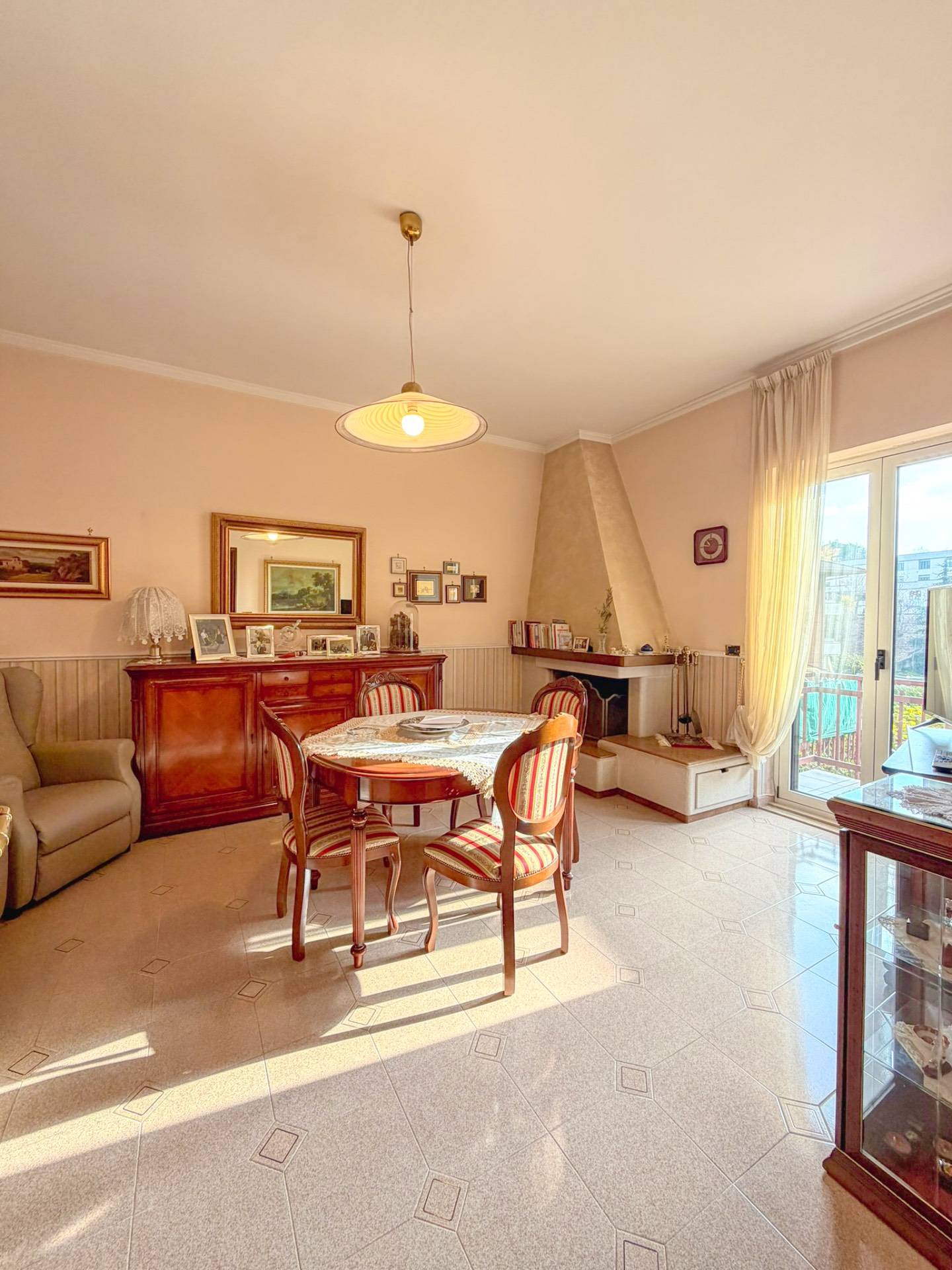 VILLA BIFAMILIARE in vendita a Avellino