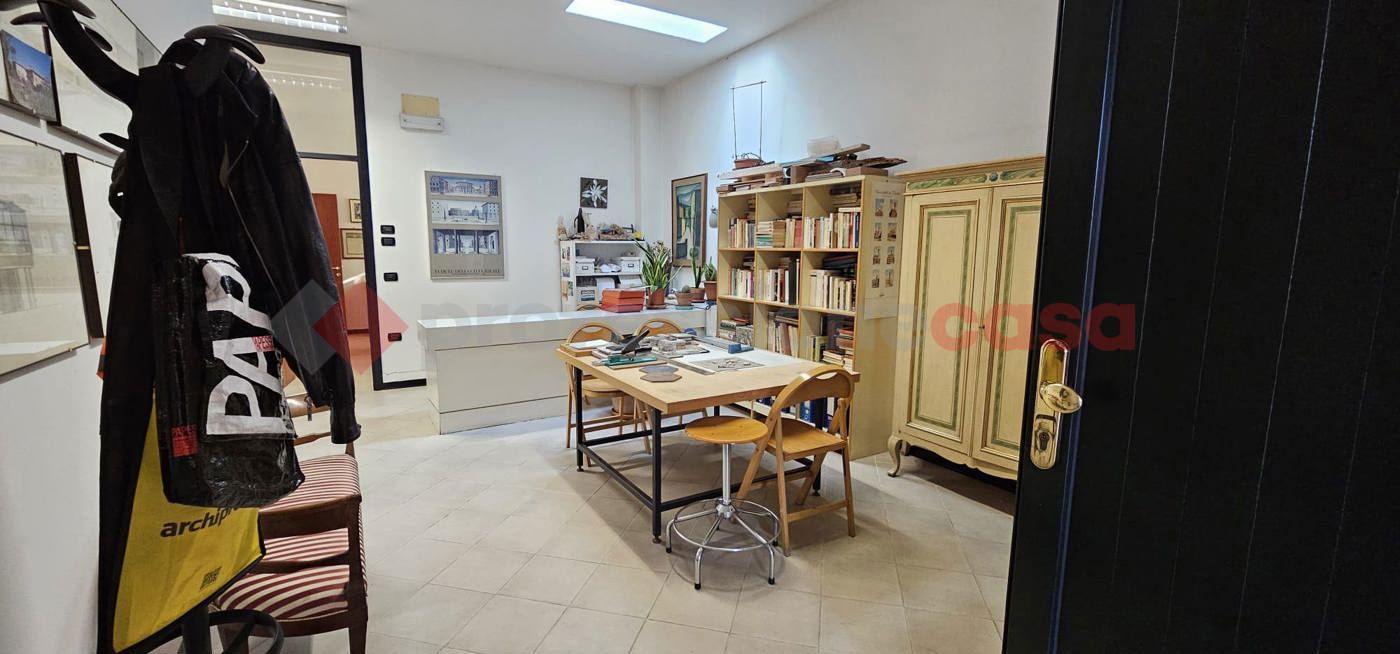 Ufficio in vendita a Siena