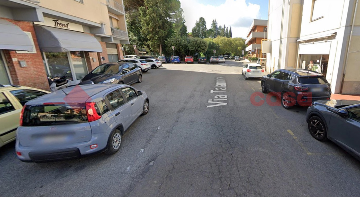 Negozio in affitto a Poggibonsi