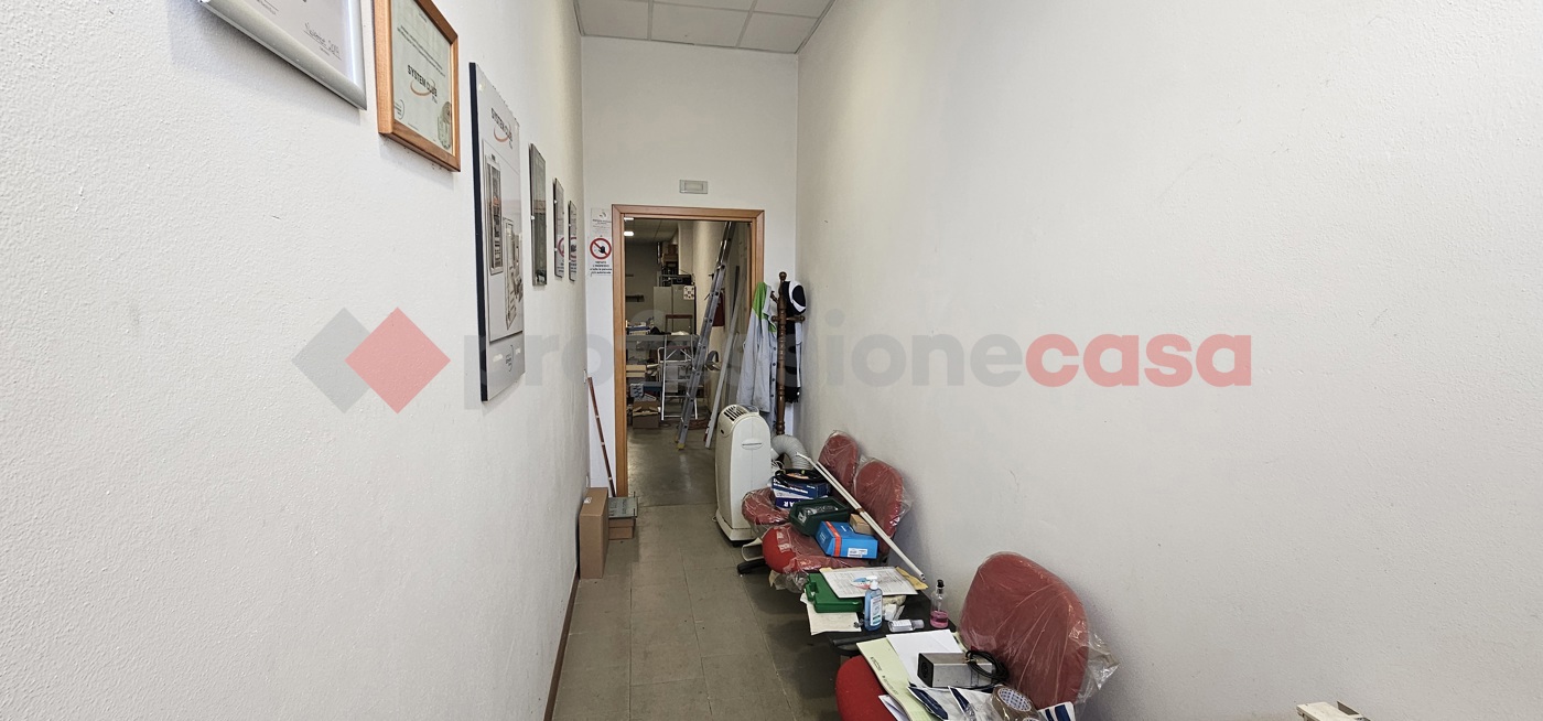 Capannone in affitto a Siena