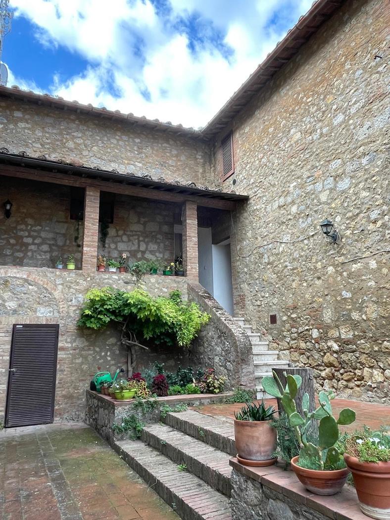 Trilocale in affitto a Siena