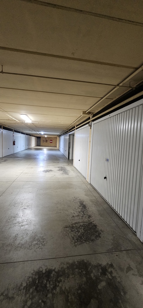 Box/Garage 20mq in vendita a Siena