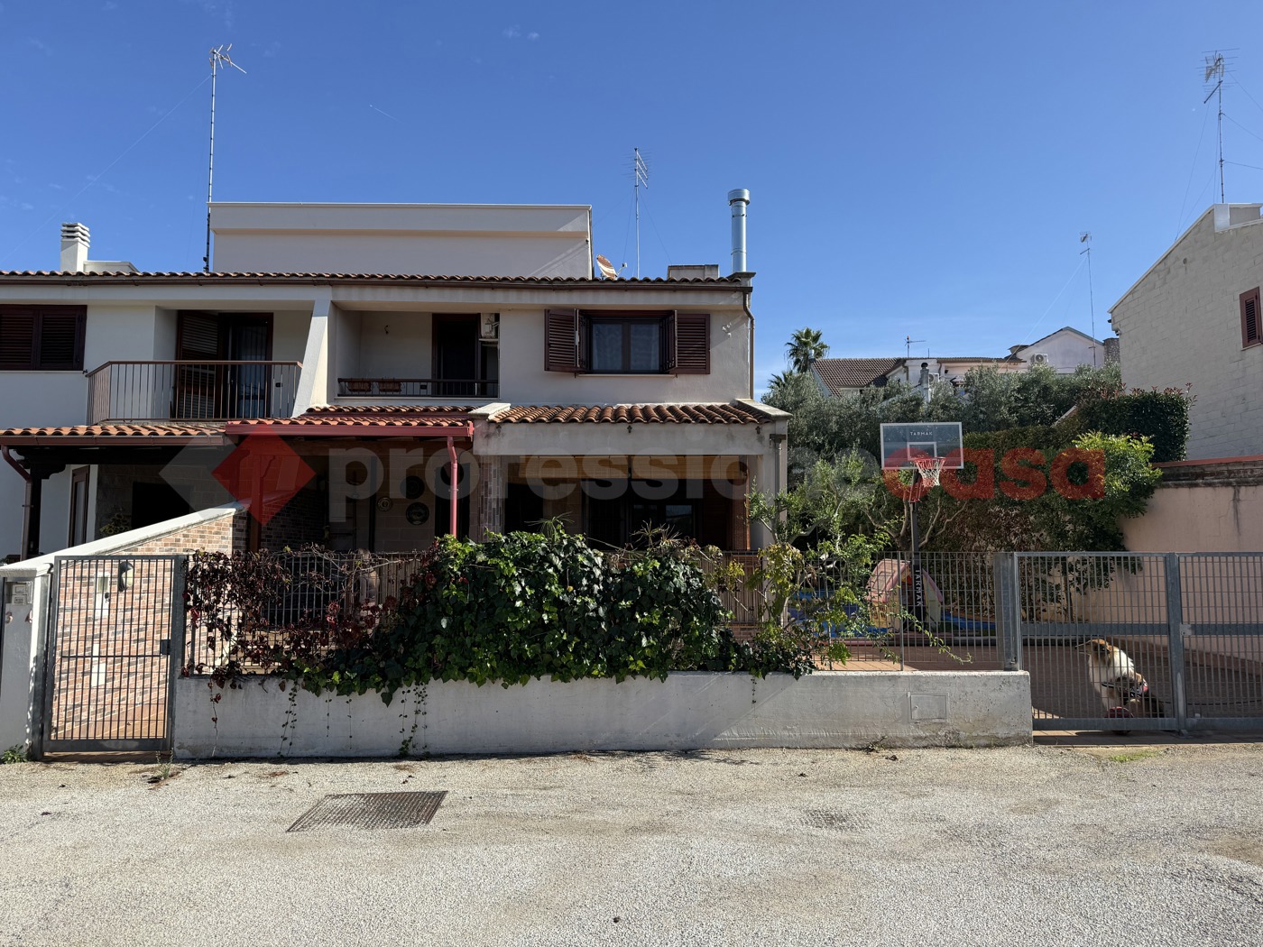 Villa con giardino a Statte