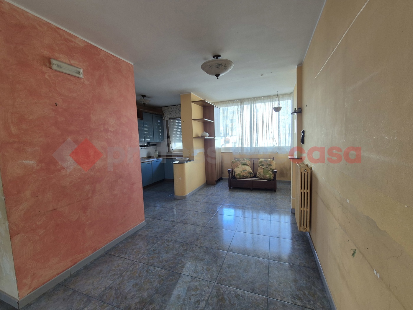 Quadrilocale con box a Taranto