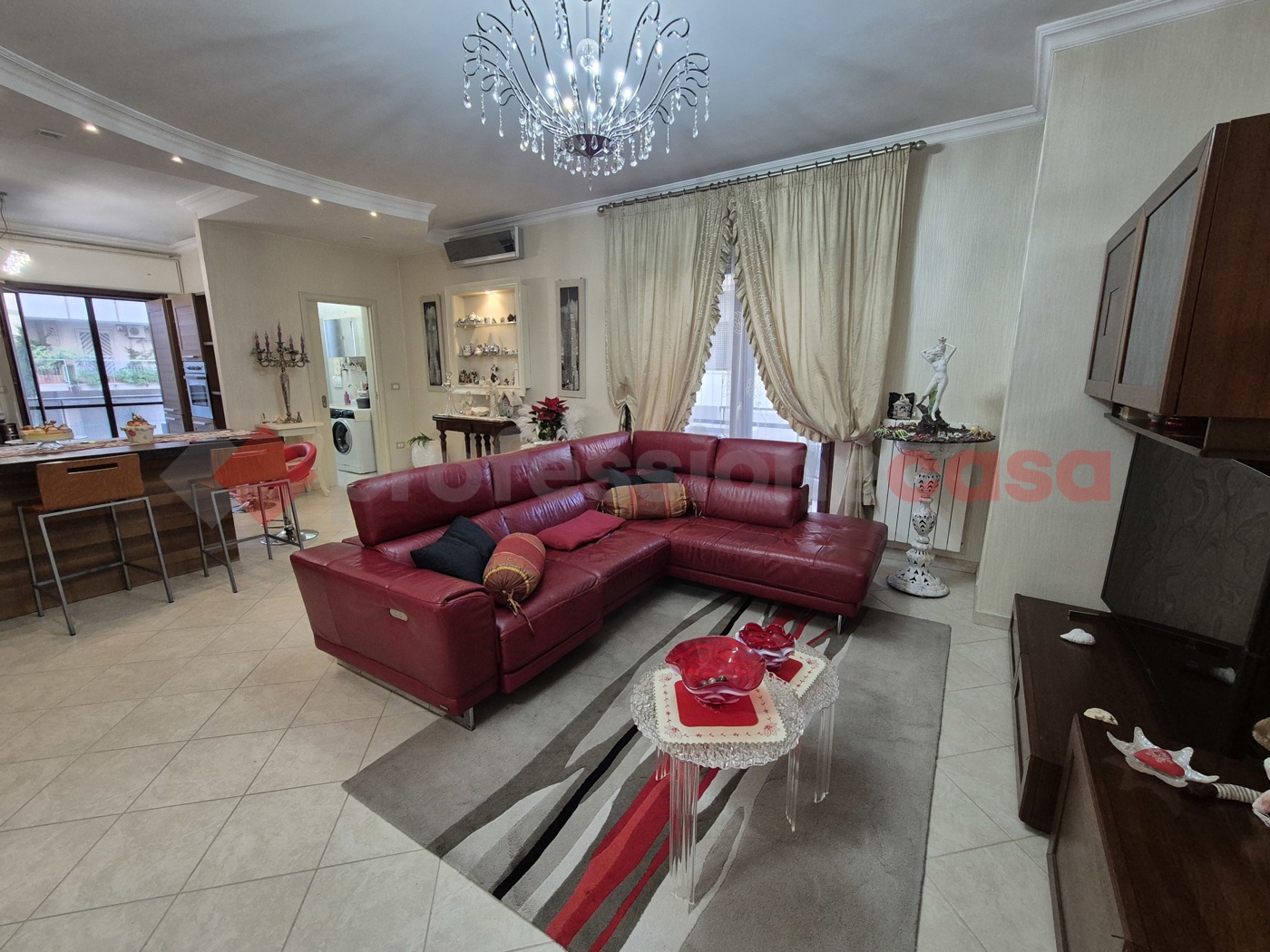 Quadrilocale con box a Taranto