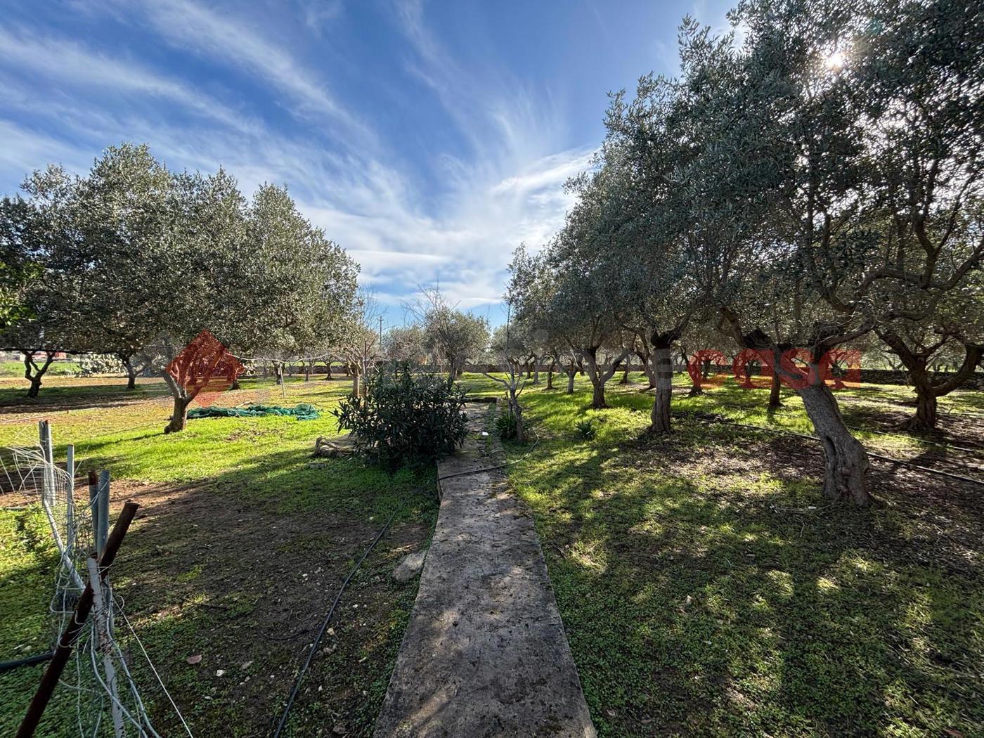 Quadrilocale con giardino a Statte