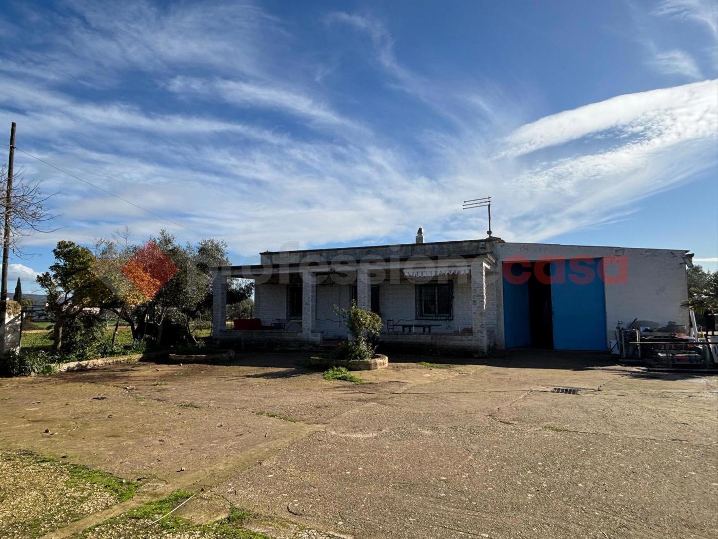 Quadrilocale con giardino a Statte