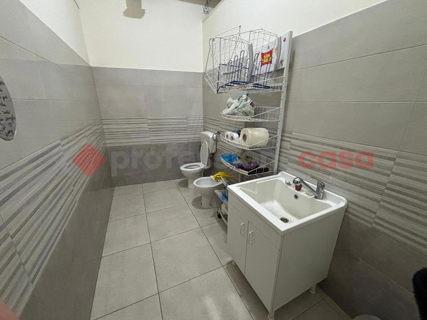 Negozio in vendita a Crispiano