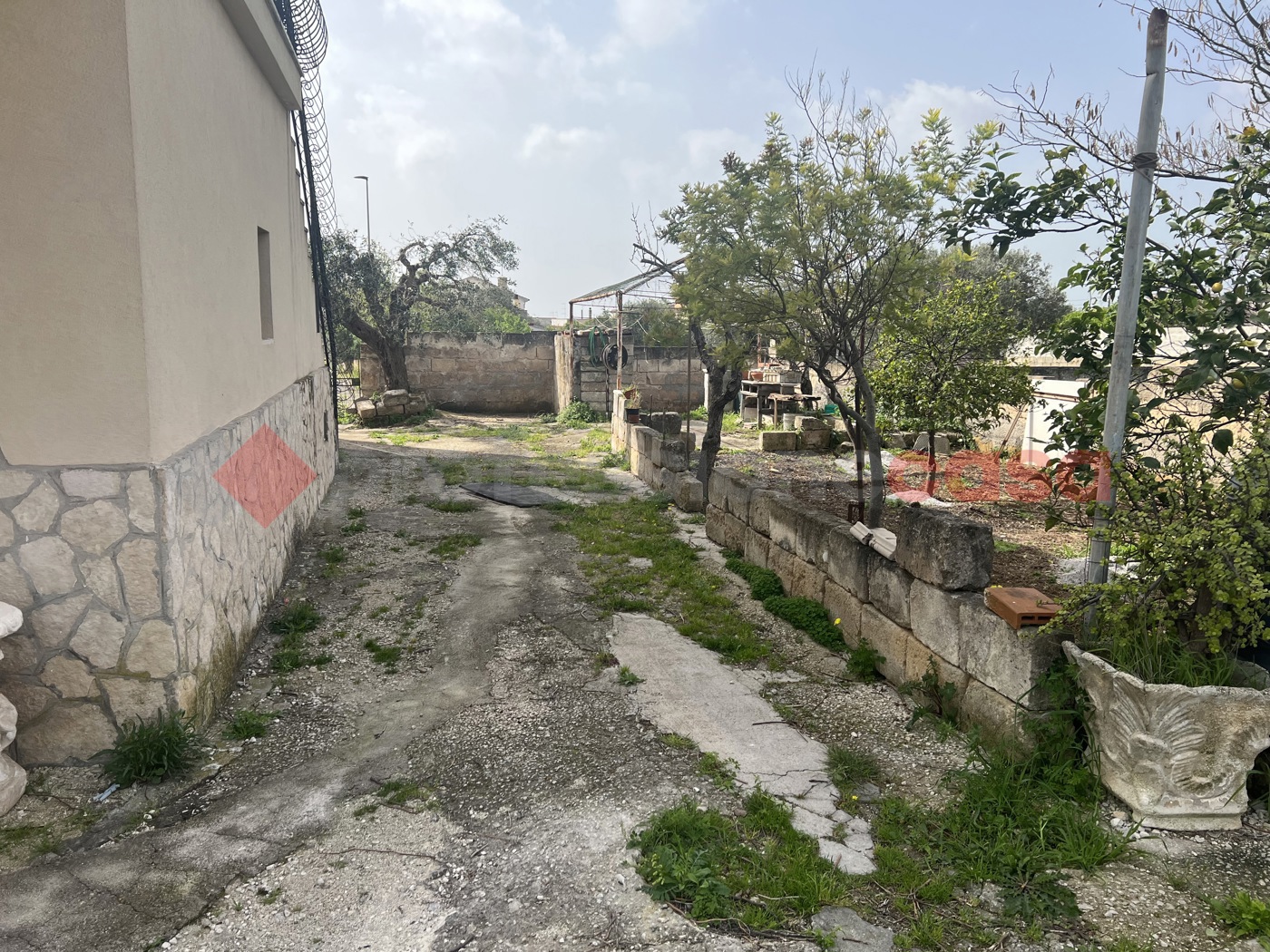 Quadrilocale con giardino a Statte