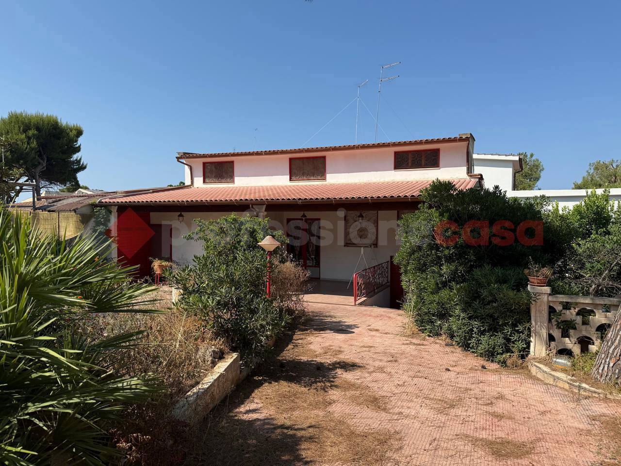 Villa con giardino a Taranto