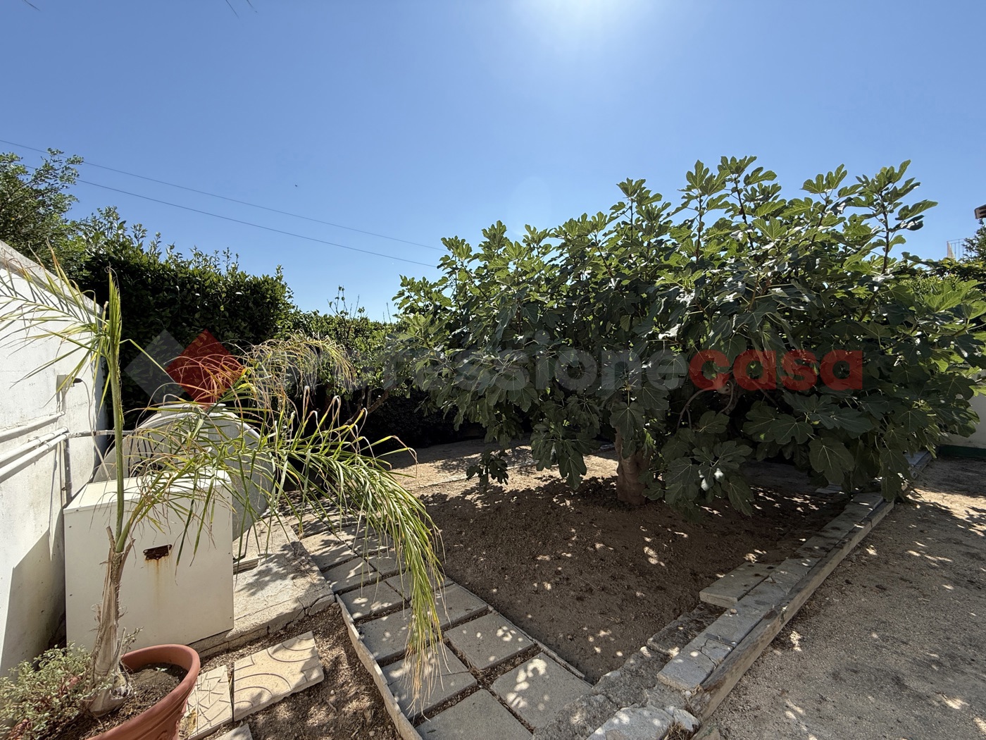Casa indipendente con giardino a Taranto