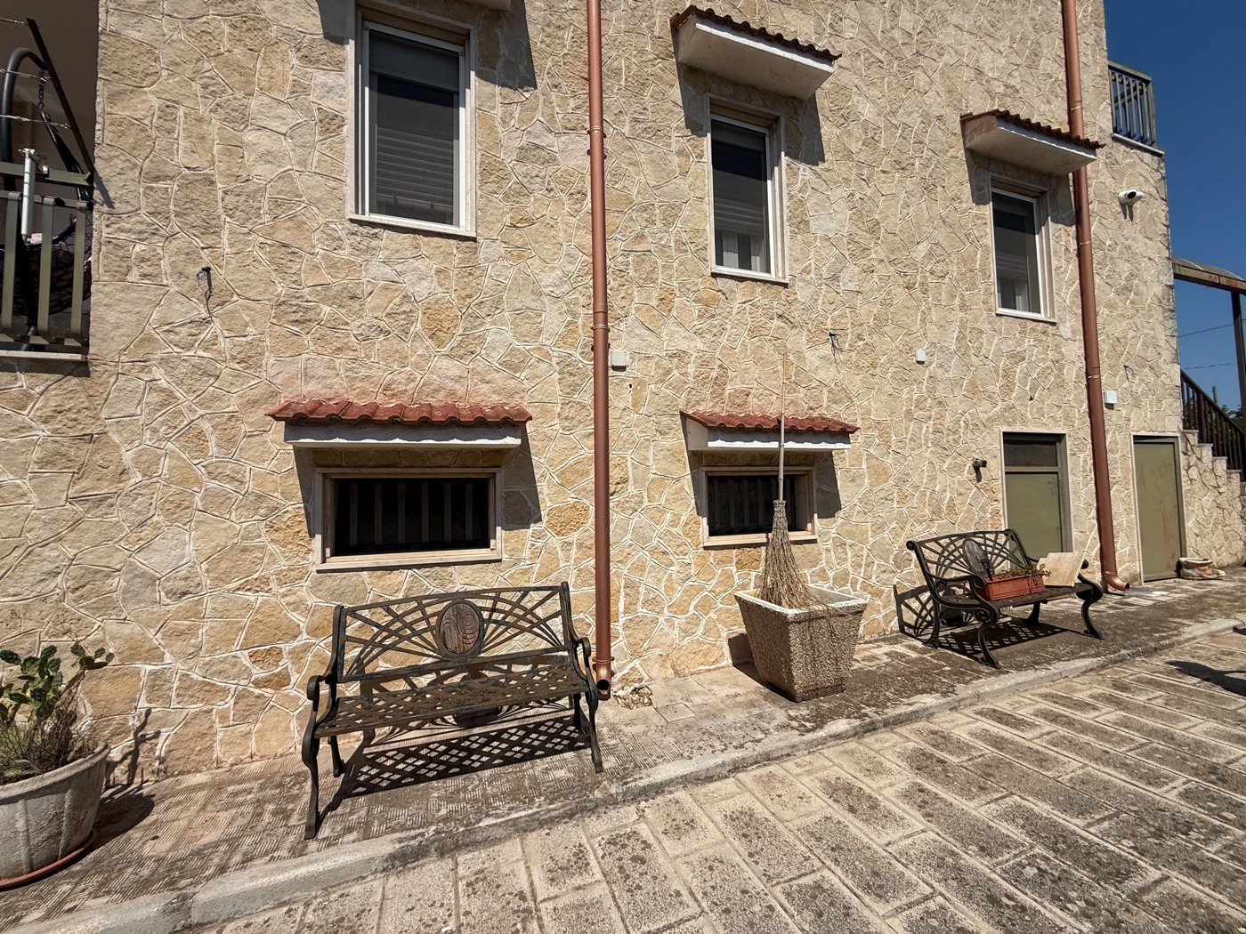 Villa Bifamiliare ristrutturata a Statte