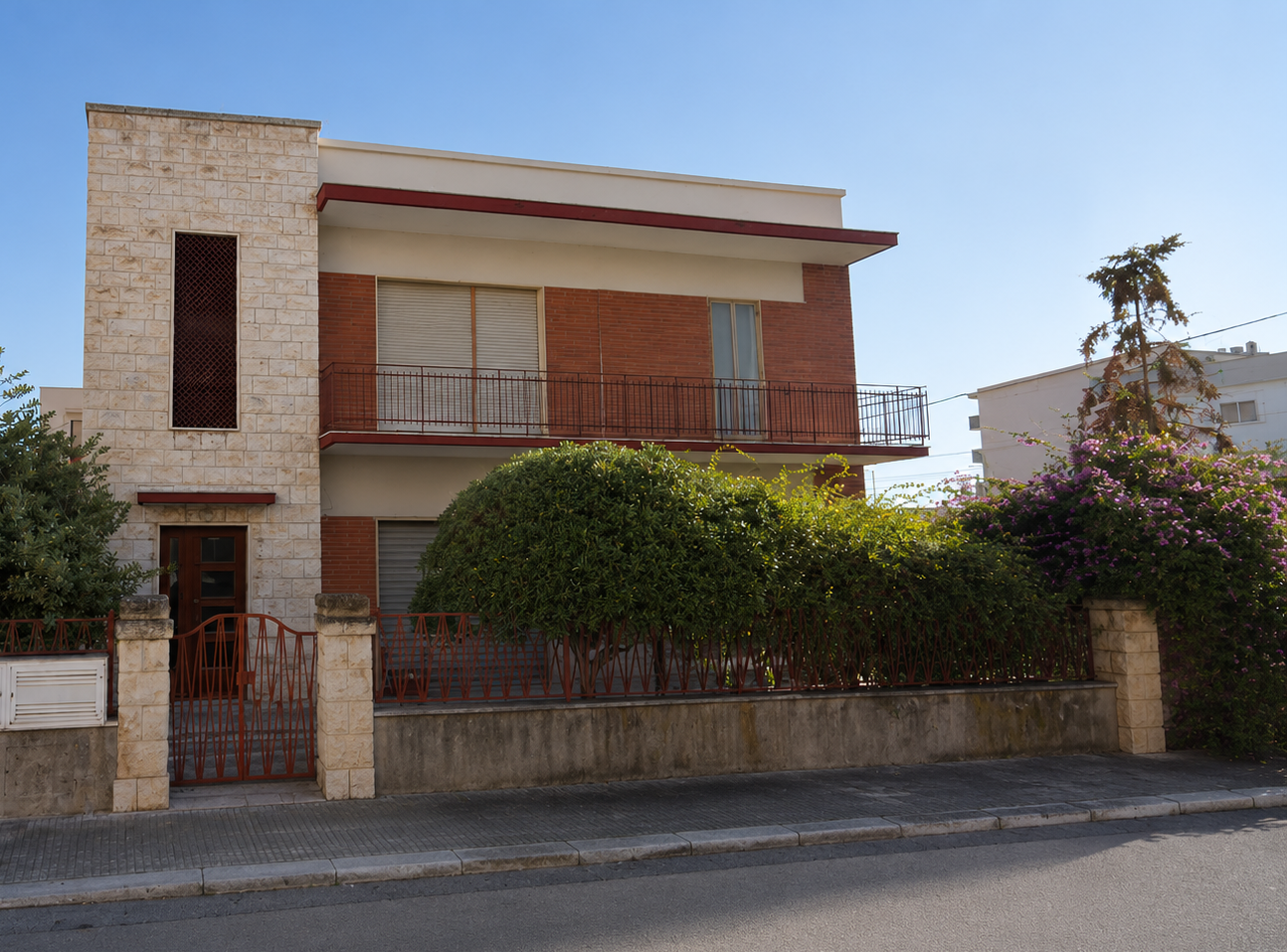 Stabile/Palazzo con giardino a Statte