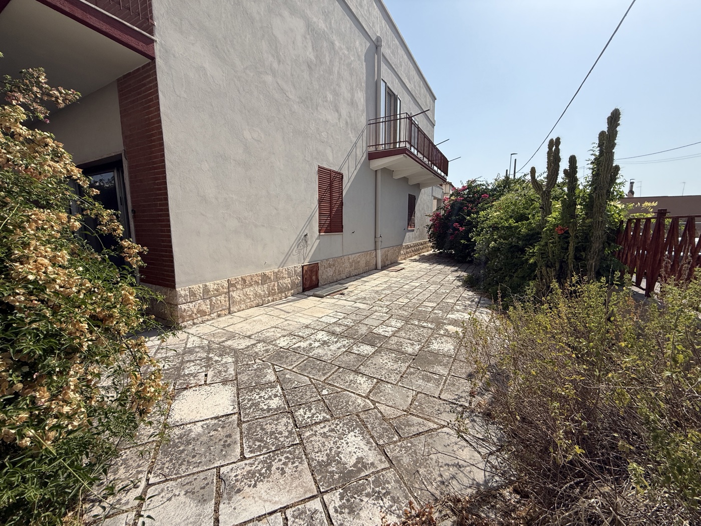 Stabile/Palazzo con giardino a Statte