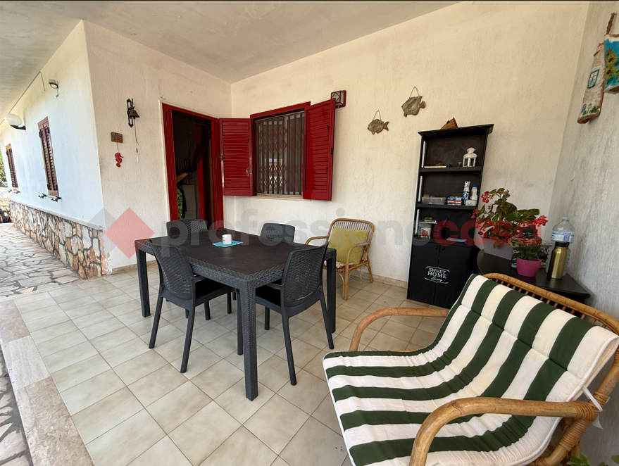 Villa con giardino a Taranto