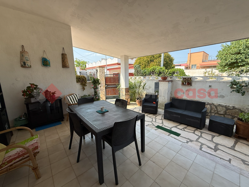 Villa con giardino a Taranto
