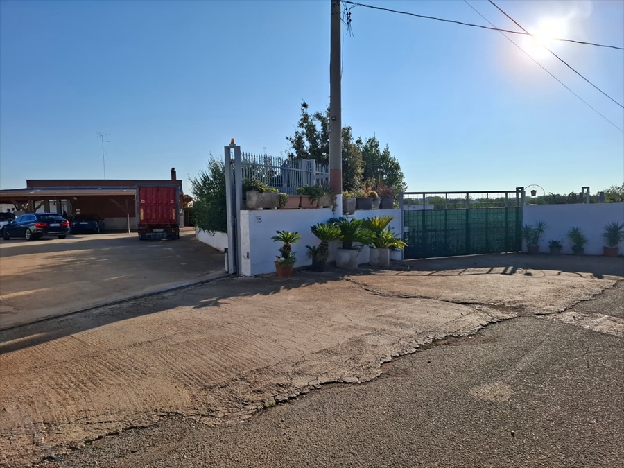 Casa indipendente con giardino in contrada putignano 80, Conversano