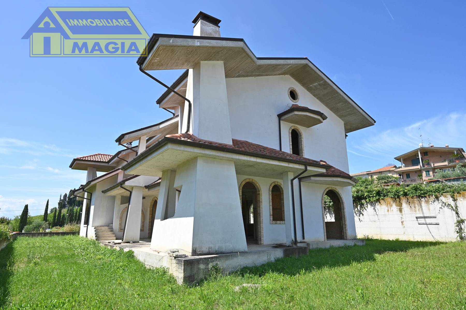 Villa con terrazzo a Spinetoli